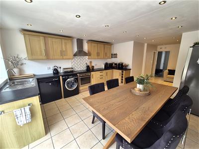 Family Kitchen